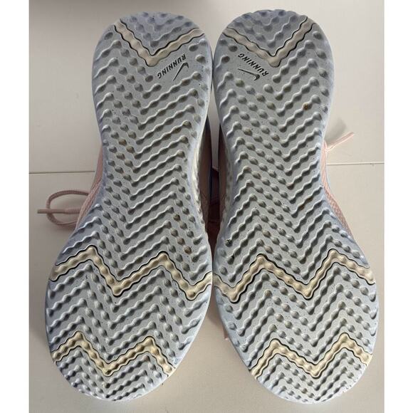 Nike Size 8 Women's REVOLUTION 5 Athletic Shoes Sneakers Pink - Picture 6 of 6